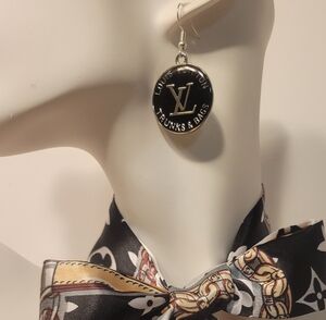 LV TRUNKS & BAGS 25mm circle Silver/black Enamel Earings, New